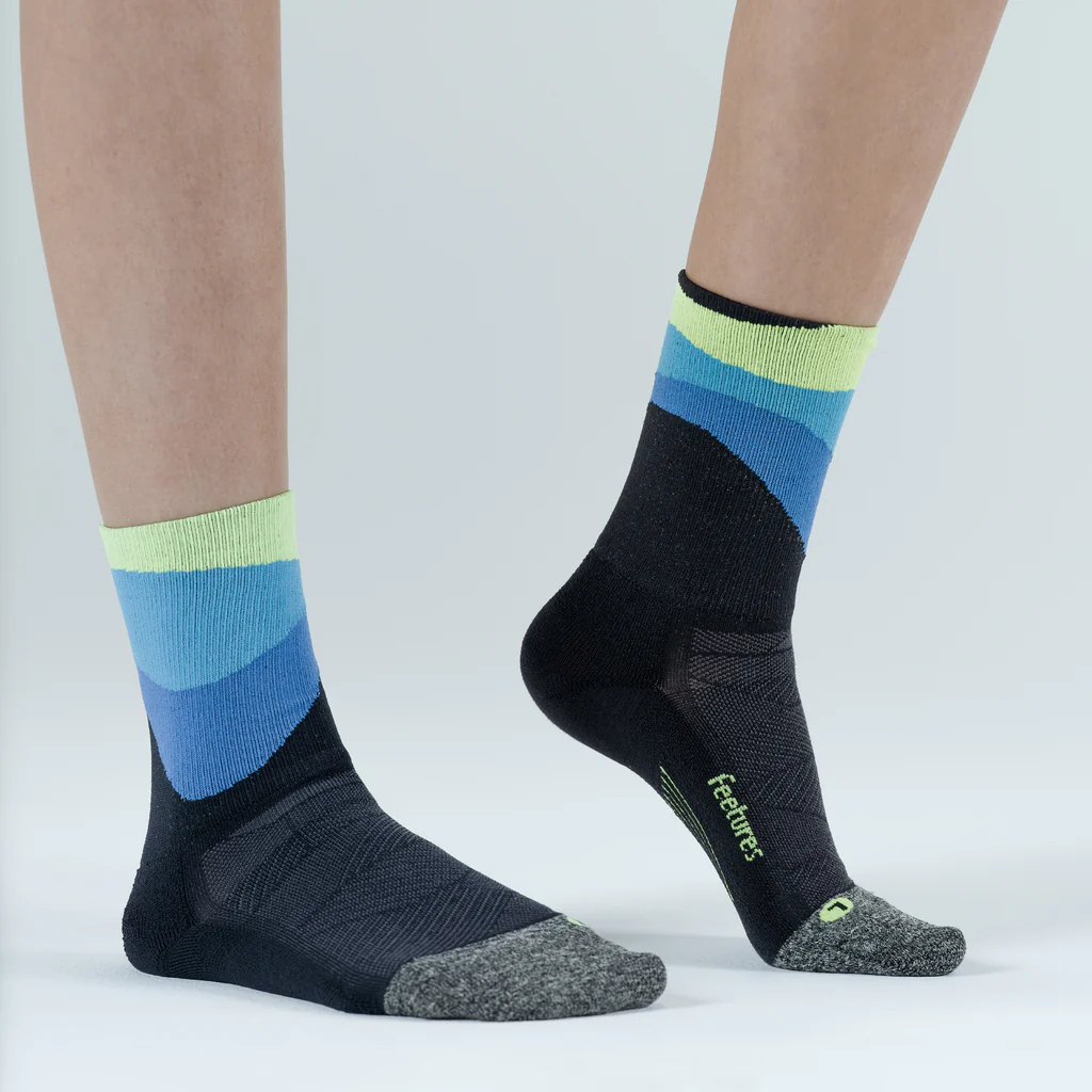 Feetures Elite Light Cushion Mini Crew Sock