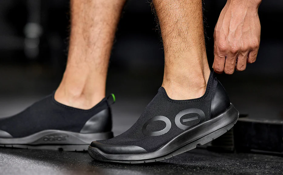 Oofos Men's OOmg Sport Shoe