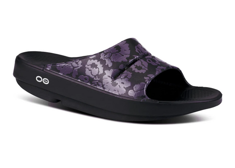 Oofos Ooahh Limited Slide recovery sandal midnight tropics