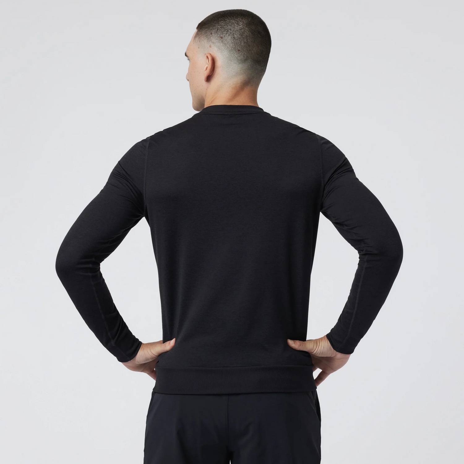 Vuori Men's Ponto Performance Crew