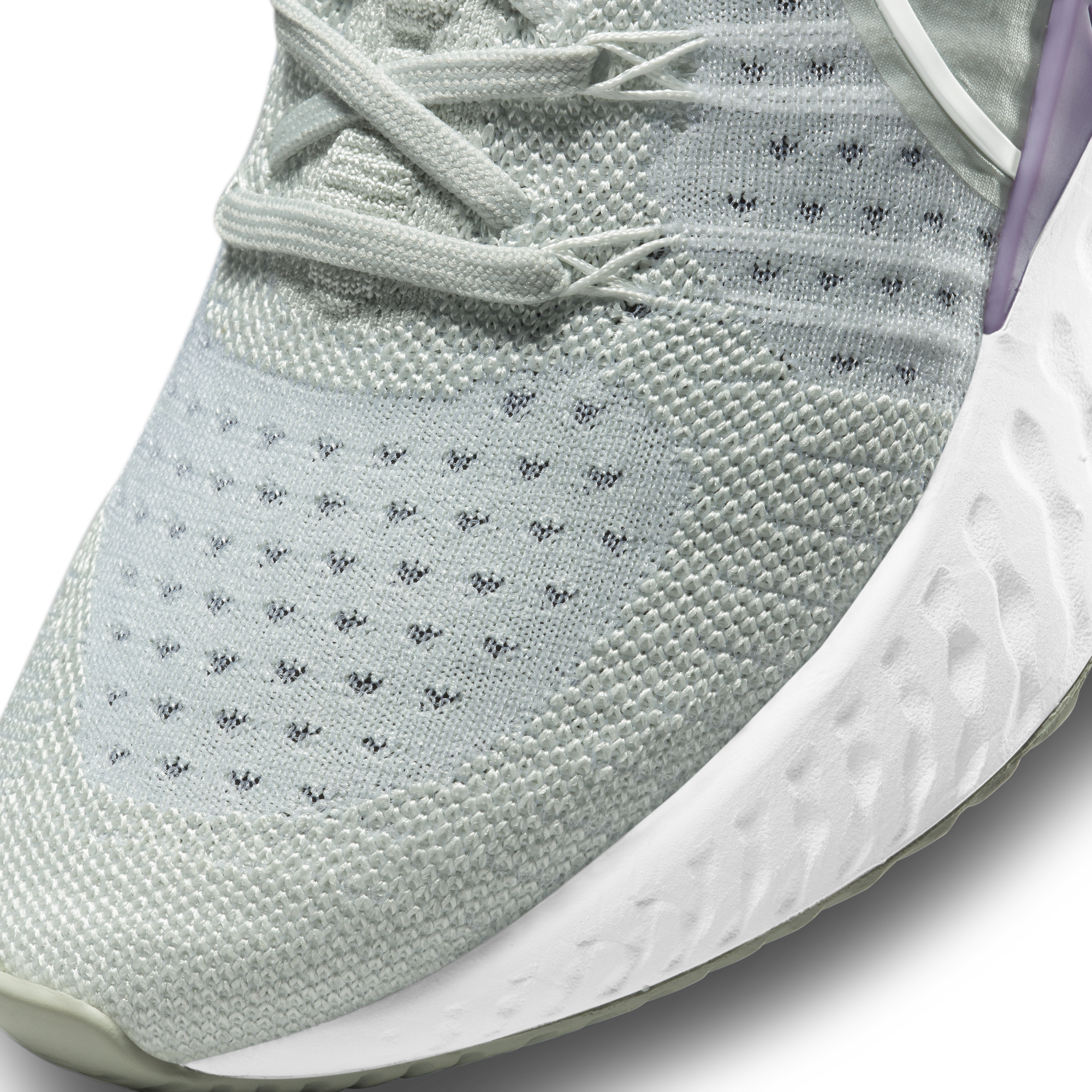nike epic react flyknit light silver