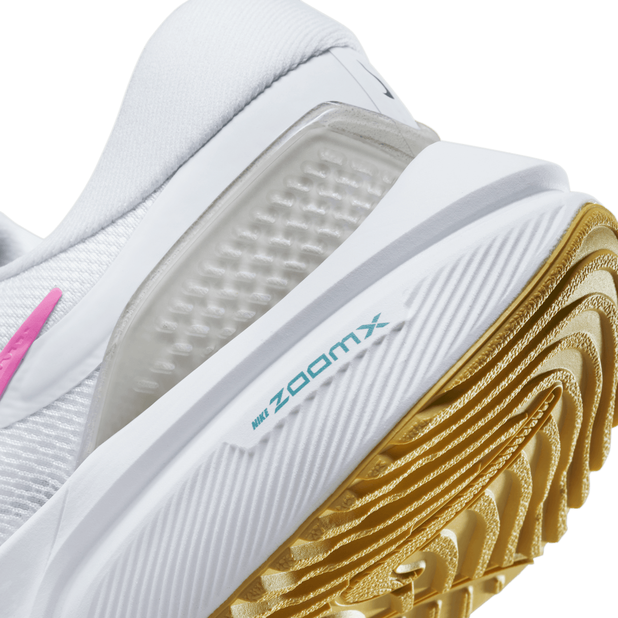 Nike Women's Air Zoom Vomero 16