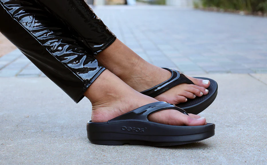 OOFOS ☆大人気☆WOMEN'S OOMEGA OOLALA SANDAL☆厚底 Oofos OOmega Sandal – Portland Running Company